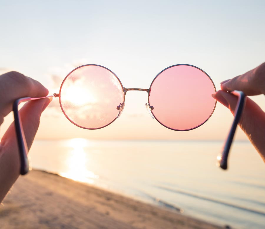 The Rose-Tinted Lens: A Confession on Why I Romanticize (Almost)&nbsp;Everything